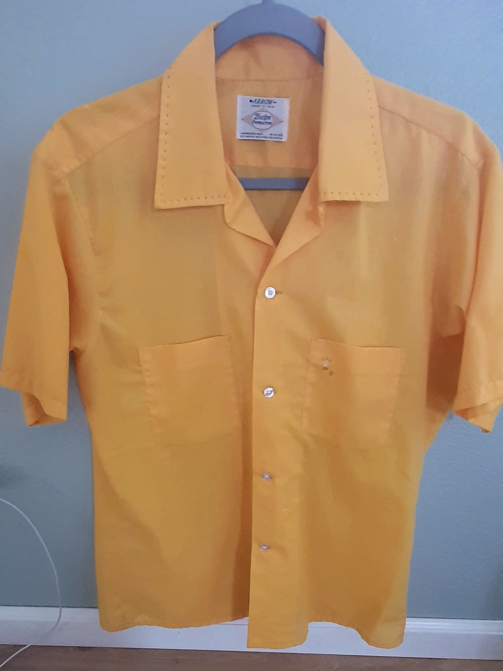 Arrow Men's Bright Yellow Short-Sleeve Camp Button-Down Shirt